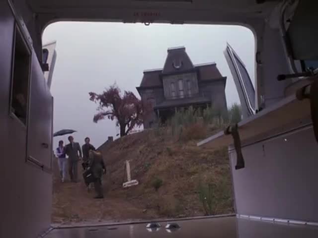 Clip of quote: [police siren wailing]