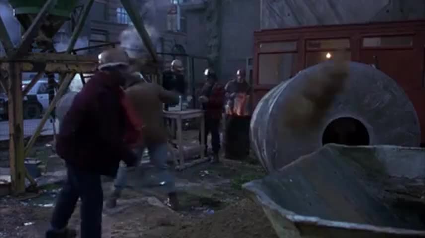 Clip of quote: Commence au festival!
