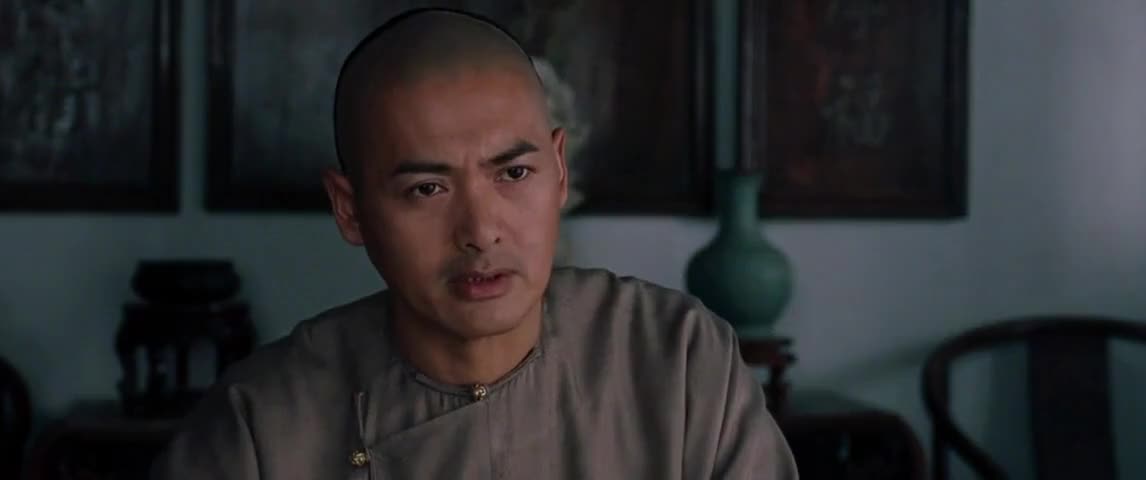 Clip of quote: 铁爷说丢失宝剑那天晚上，玉府附近有打斗