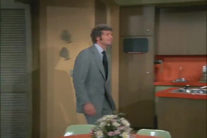 Clip of quote: HI, HONEY.